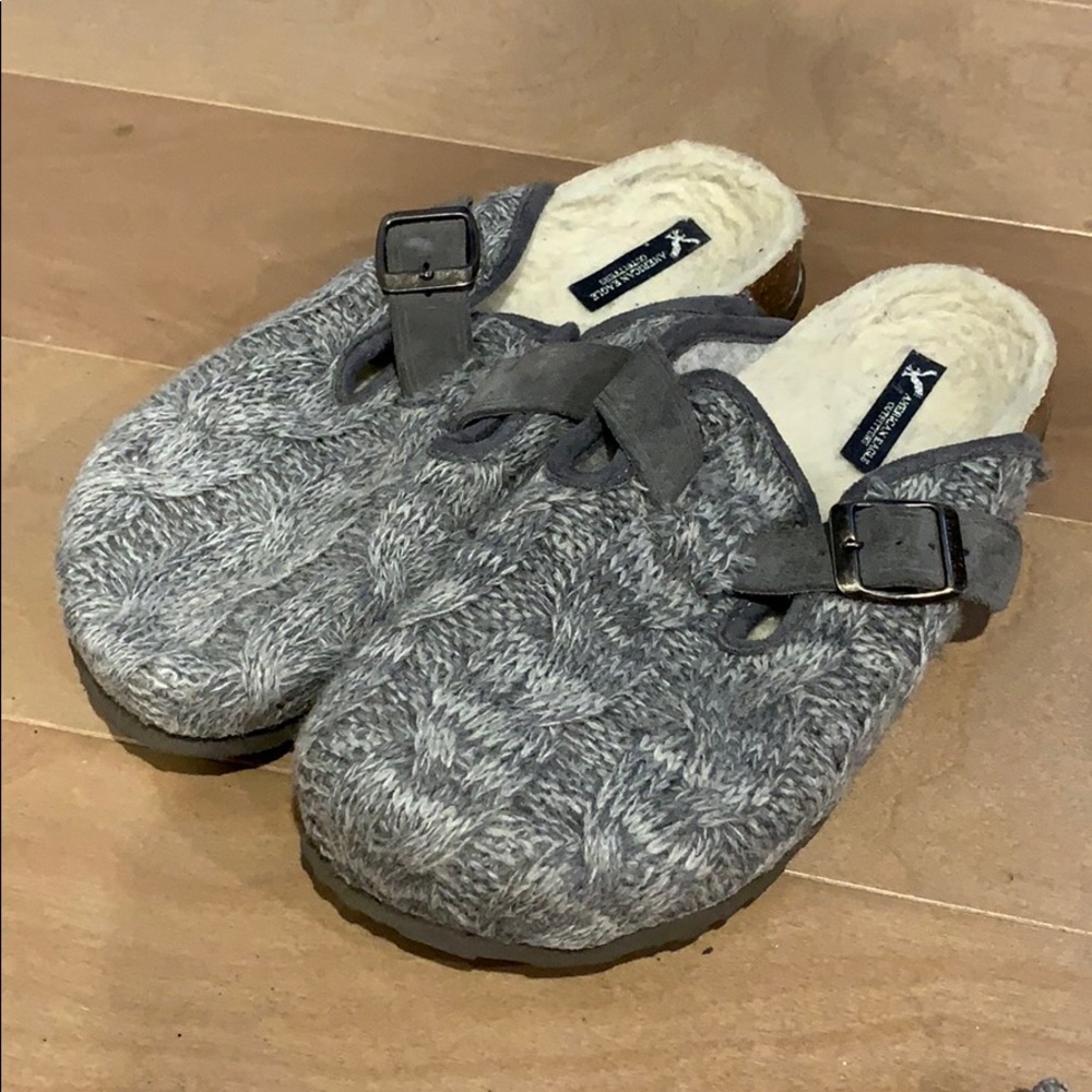 American Eagle clogs size 10 1/4 inches long